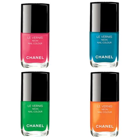 chanel neon nail